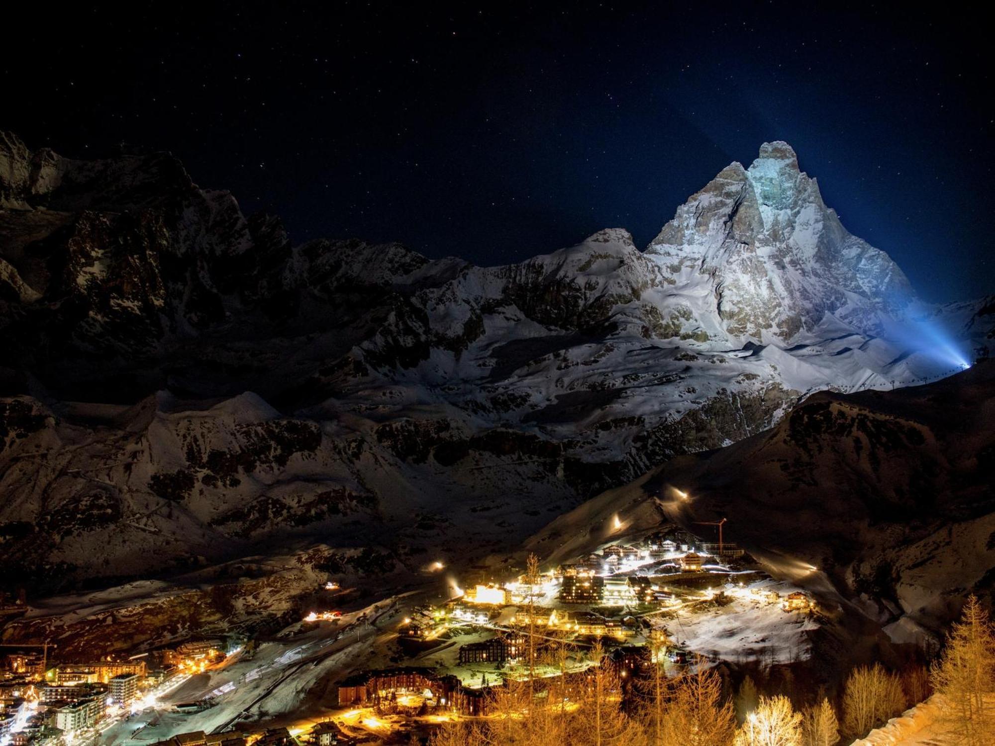 Contemporary Apartment In Breuil Cervinia Near Ski Area Breuil-Cervinia Exterior foto