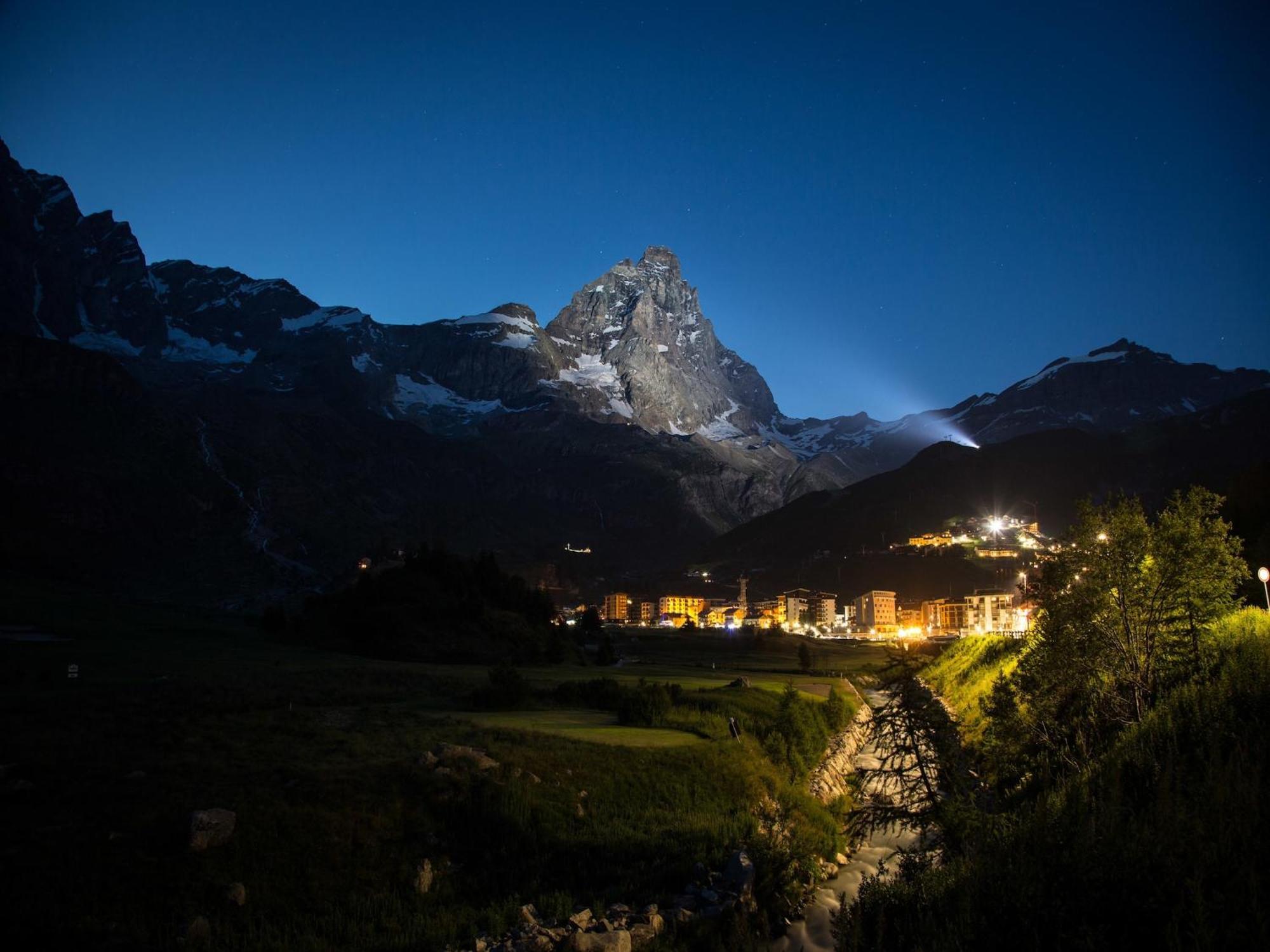 Contemporary Apartment In Breuil Cervinia Near Ski Area Breuil-Cervinia Exterior foto